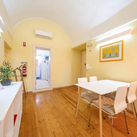 Guestready - Cosy Near Santa Justa Lift アパート